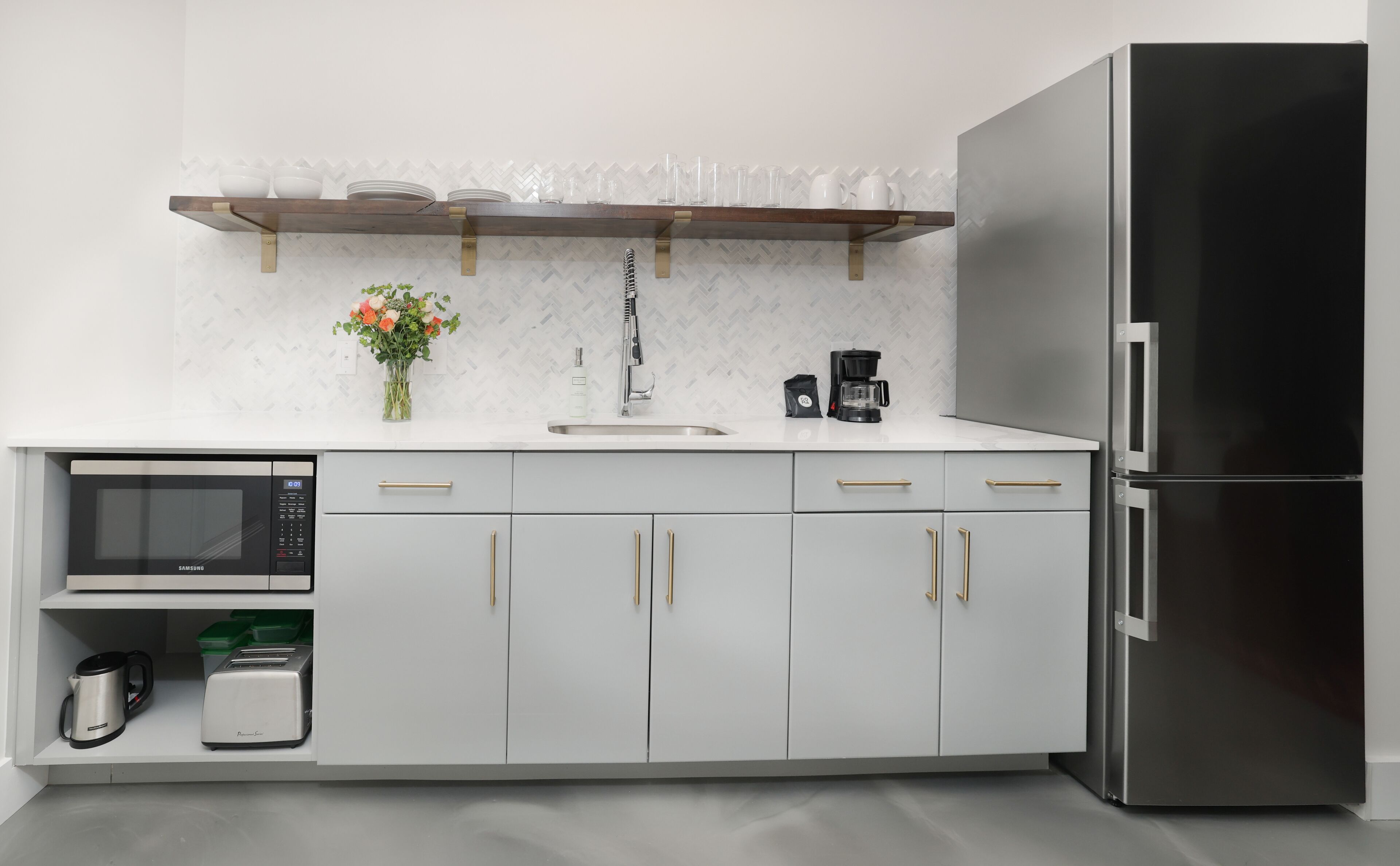 studio, 2 double beds | private kitchen | full-sized fridge, microwave, coffee/tea maker, toaster