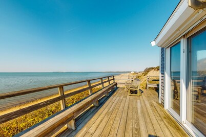 Oceanfront home with great views, deck, grill & beach access - dog-friendly