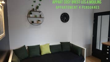 Apartment, Courtyard View (COSY BREST 8) | Lounge