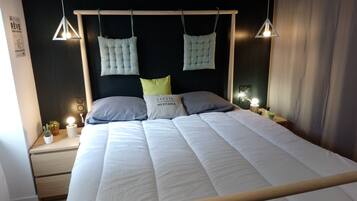 1 sovrum, sÀngtillbehör av högsta kvalitet och memory foam-madrasser