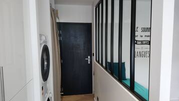 Appartement, privébadkamer (COSY BREST 7) | Lobby