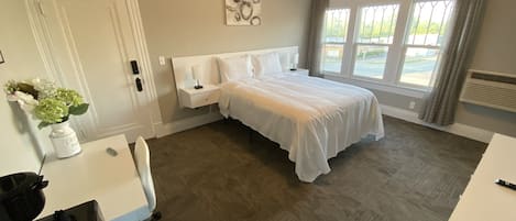 Business kamer, 1 queensize bed, niet-roken | Bedden met traagschuimmatras, individueel gedecoreerd