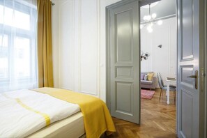 2 bedrooms, iron/ironing board, free WiFi, bed sheets