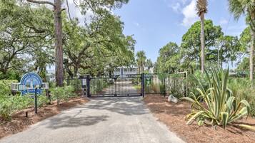 Enceinte de lâhĂ©bergement