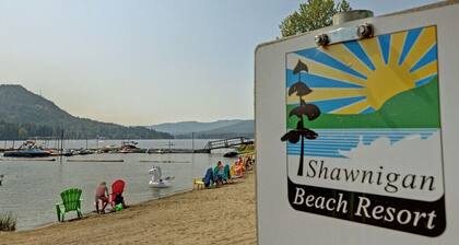Shawnigan Lake Beach Resort 2 Bedroom Beachfront Condo!