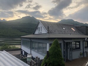 Exterior - Arrochar Alps and Loch views (Arrochar)