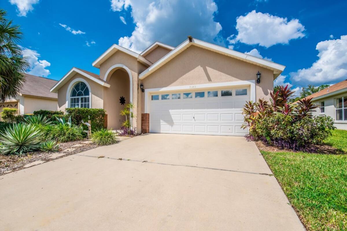 House, 5 Bedrooms | Exterior