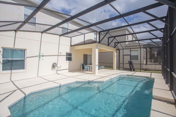 House, 4 Bedrooms | Pool | Outdoor pool