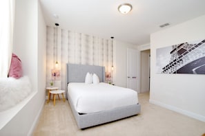 House, 6 Bedrooms | 30 bedrooms, individually decorated, individually furnished