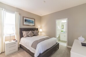 26 bedrooms, individually decorated, individually furnished - Champions Gate 4, 5 & 6 Bedrooms by Florida Star Vacations (Davenport)