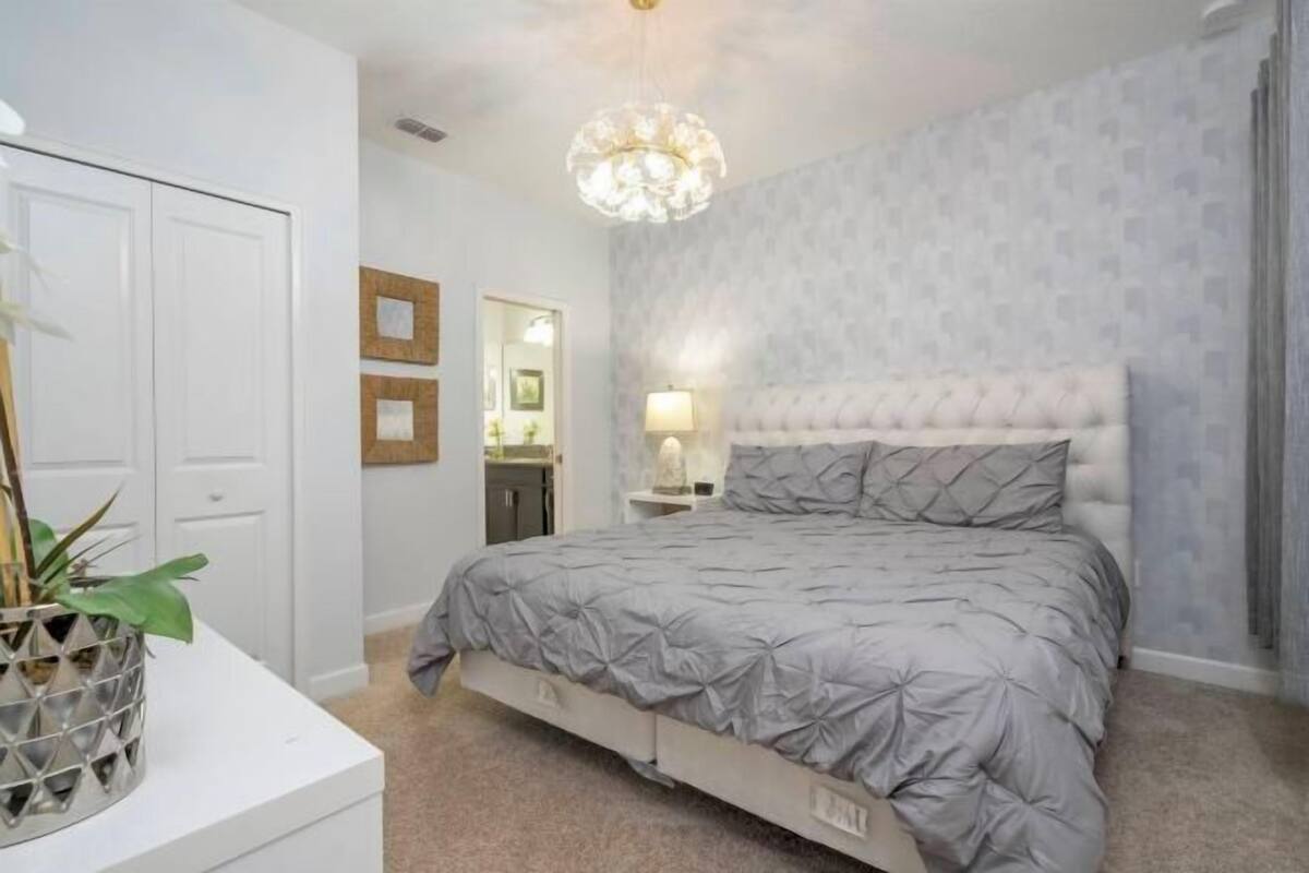 26 bedrooms, individually decorated, individually furnished