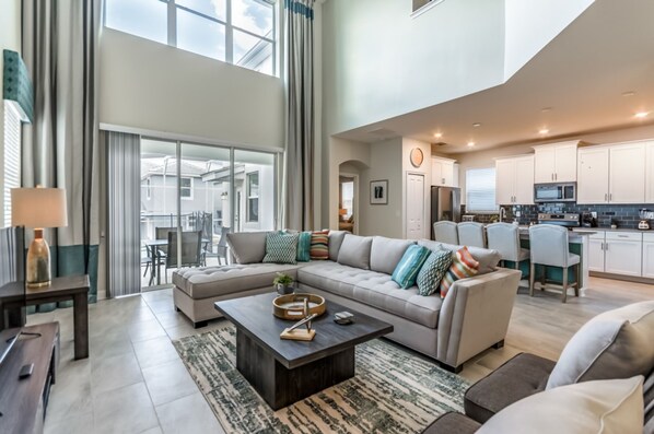 Villa, 5 Bedrooms | Living room | 36-inch TV with cable channels