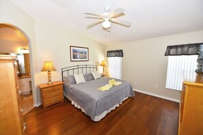 4 bedrooms, individually decorated, individually furnished - Villa Sol Resort by Florida Star Vacations (Kissimmee)
