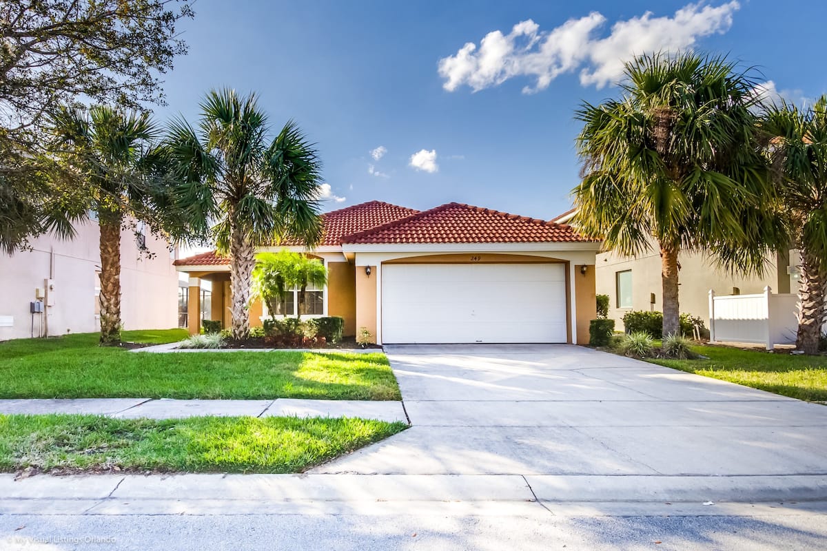 House, 4 Bedrooms | Exterior