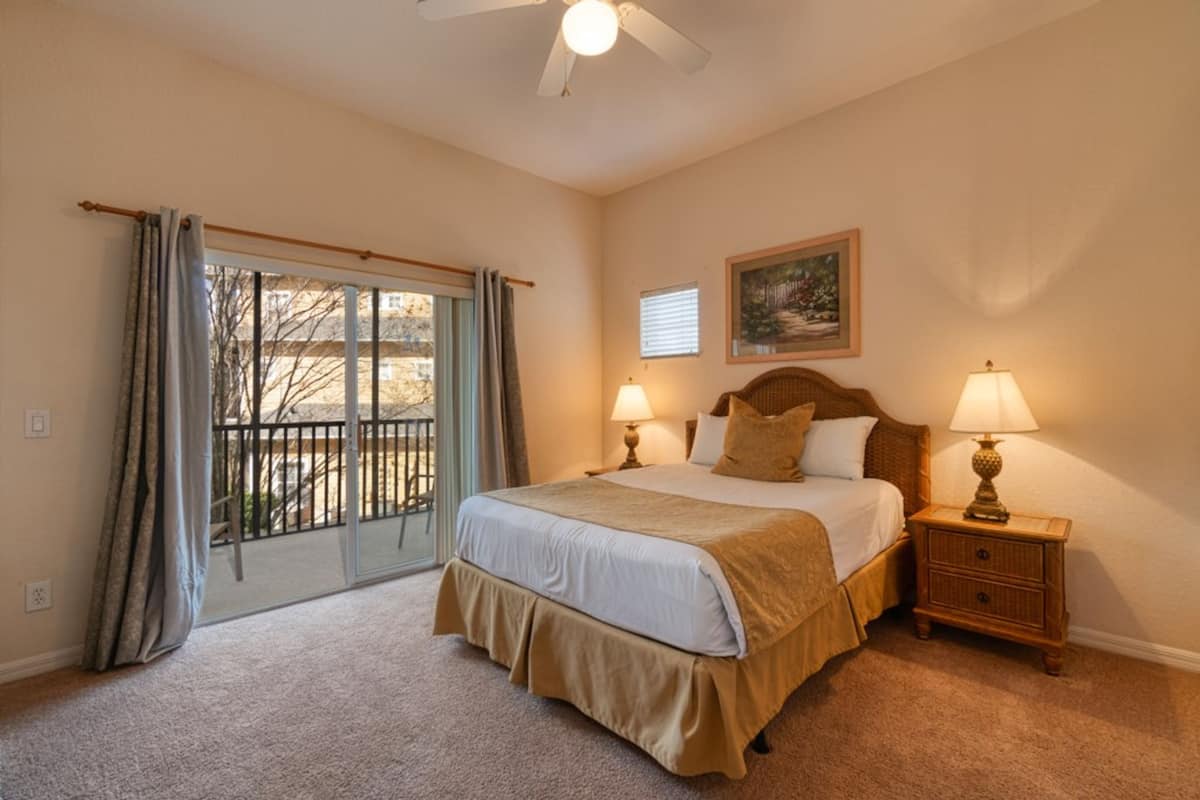 Condo, 2 Bedrooms | 5 bedrooms, individually decorated, individually furnished