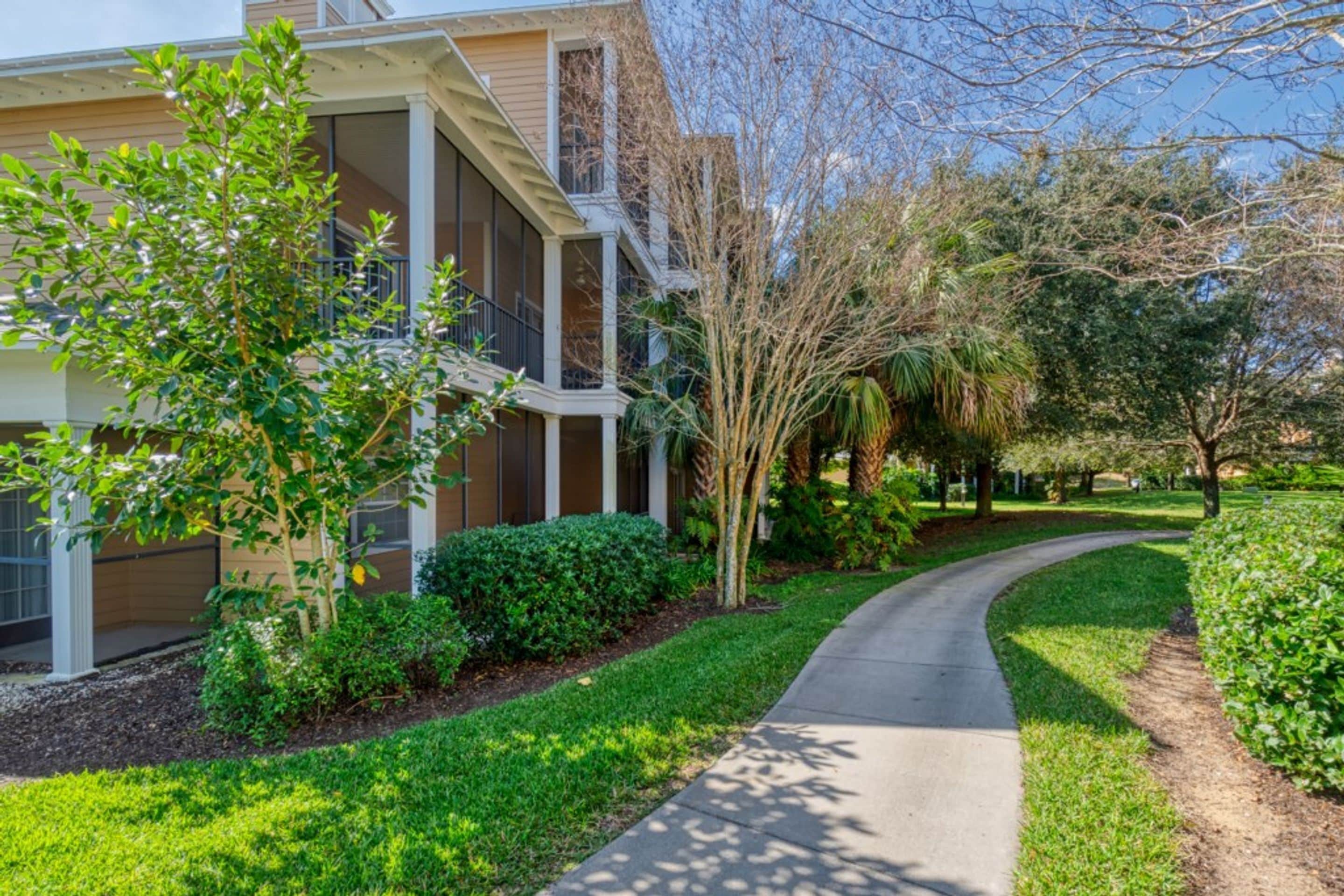 Condo, 2 Bedrooms | Property grounds