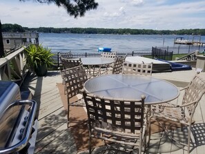 Outdoor dining - Luxury Lake Norman waterfront estate (Sherrills Ford)