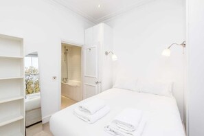 Apartment, 2 Bedrooms - Amazing 2 bed 2 bath Kensington (London)