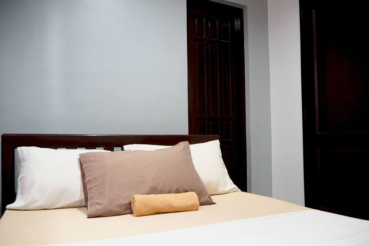 Standard Single Room | Desk, laptop workspace, WiFi (free)