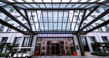 Yun-zen Jinling Acrobatics Hotel