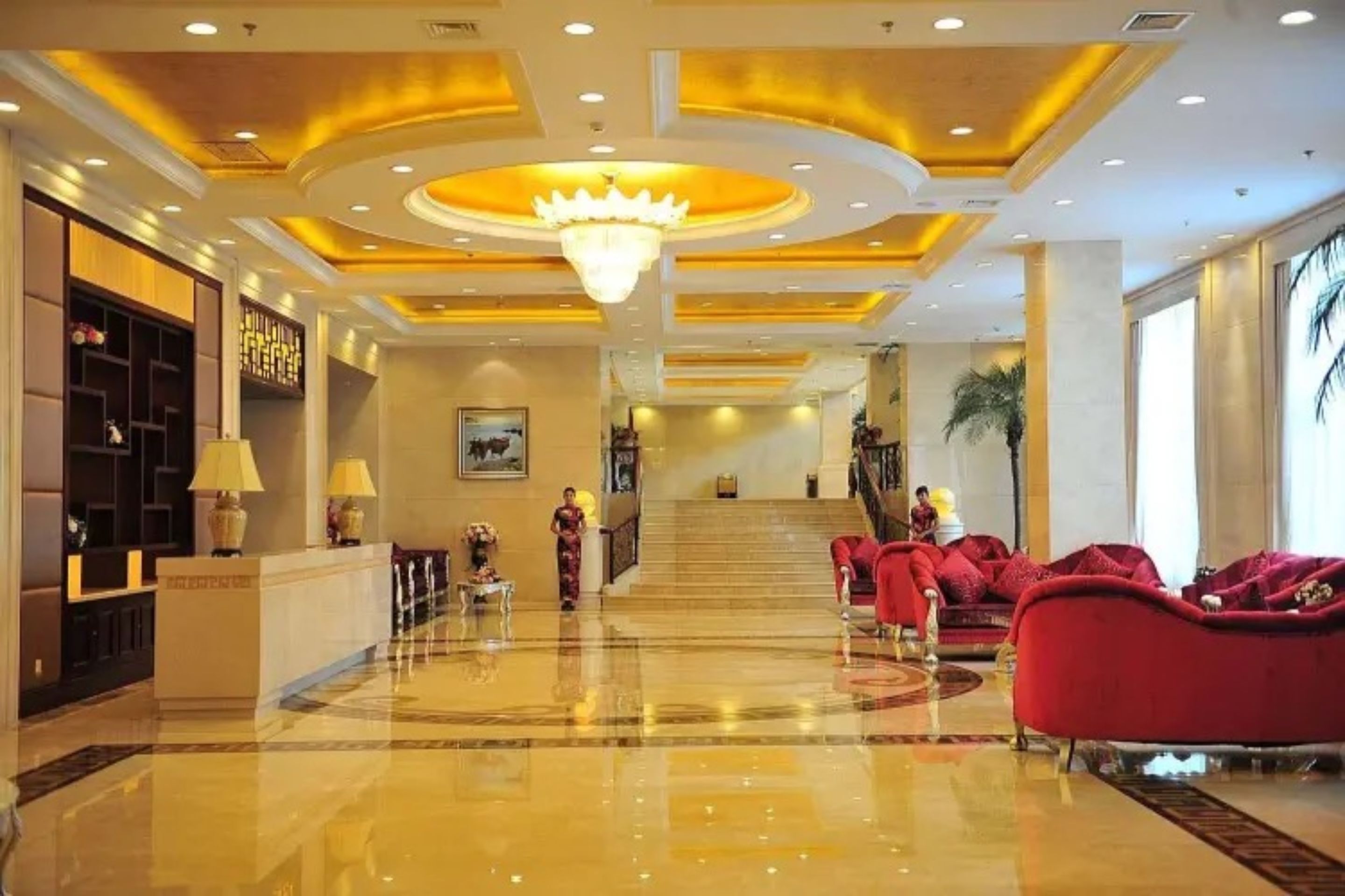 Lobby lounge