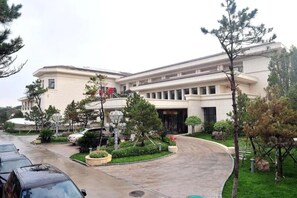 Sân vườn