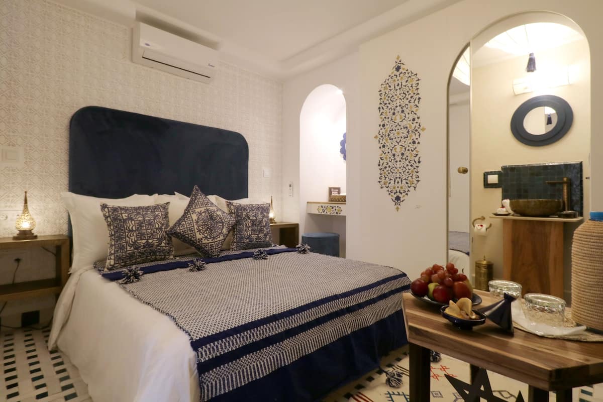 Premium Double Room, Ensuite (Sultan) | Individually furnished, soundproofing, free WiFi, bed sheets