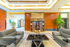 บริเวณนั่งเล่นที่ล็อบบี้