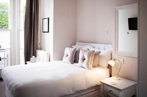 Habitación doble, planta baja | Wifi gratis y ropa de cama