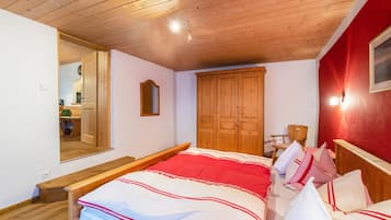 1 camera, una scrivania, Wi-Fi gratuito, lenzuola