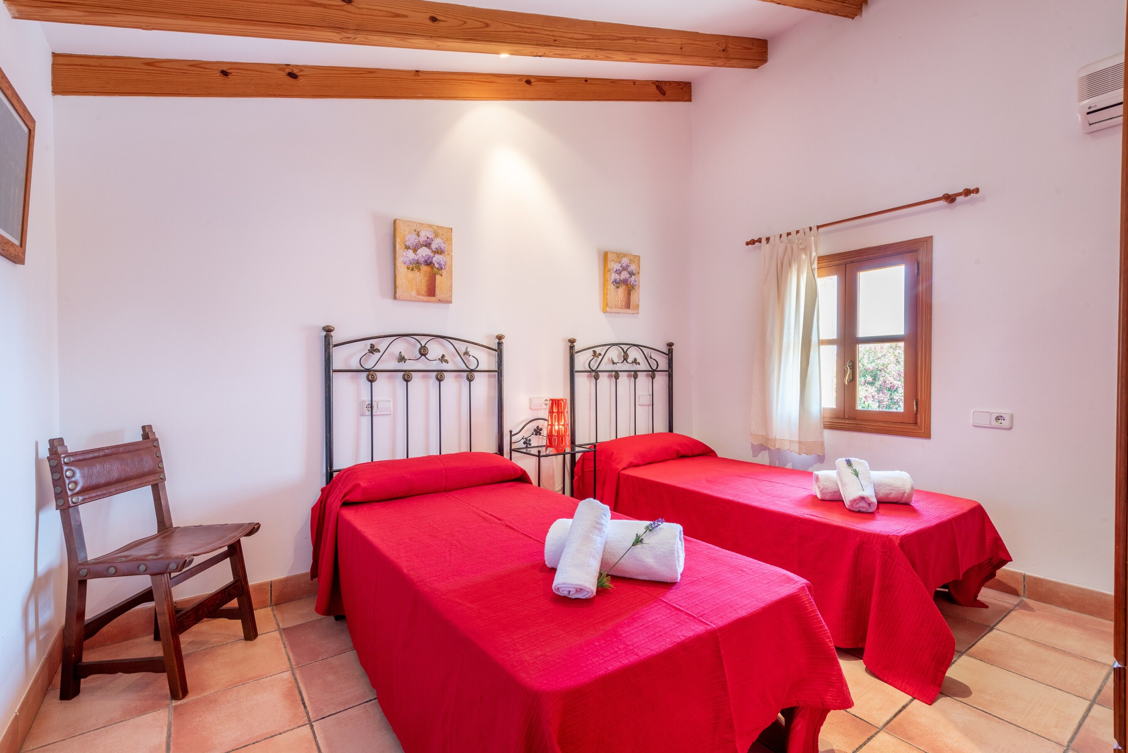 3 quartos, ferros/tábuas de passar roupa, Wi-Fi de cortesia