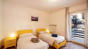 4 camere, ferro/asse da stiro, Wi-Fi gratuito, lenzuola