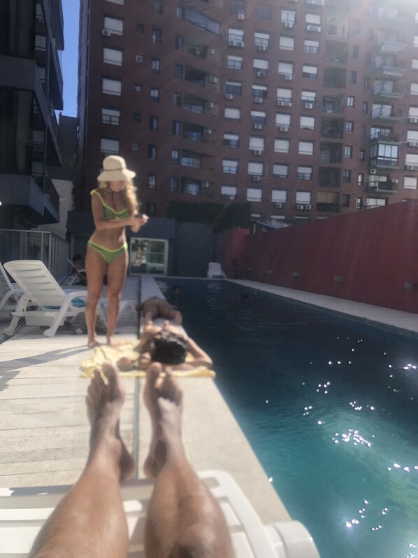 حمّام سباحة خارجي