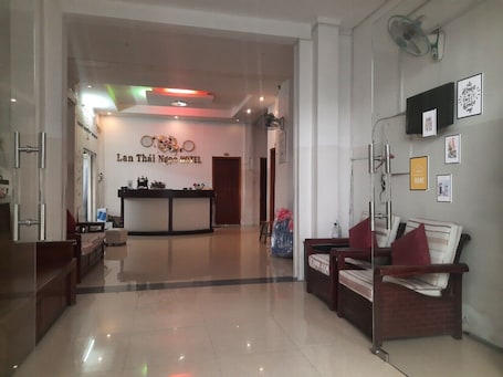 Reception. Lan Thai Ngoc