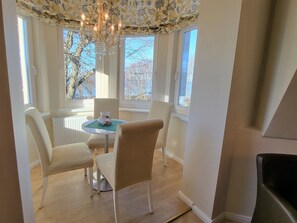 Imagem sem classificação, 2 de 15, botão