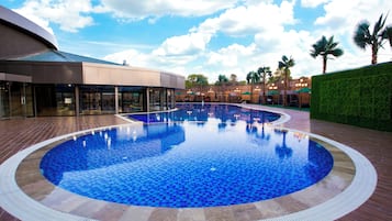 Indoor pool, outdoor pool, free cabanas, pool umbrellas