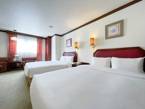 Habitación cuádruple estándar | Insonorización, wifi gratis y ropa de cama 