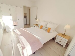 2 bedrooms, iron/ironing board, travel cot, free WiFi - Le Piade 3*, modern comfort, beautiful view, air-conditioning, elevator, Wi-Fi (Sète)