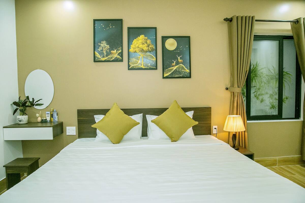 Deluxe Double Room | Desk, soundproofing, WiFi (free)