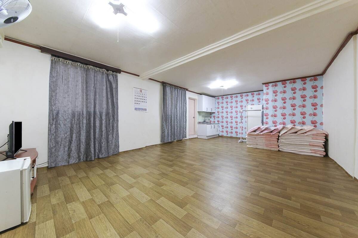 Family Room (8 ppl) | Individualmente mobiliados, Wi-Fi de cortesia