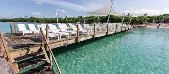 In the heart of Paradise 2 Bedrooms in Cadaques Caribe Family private club