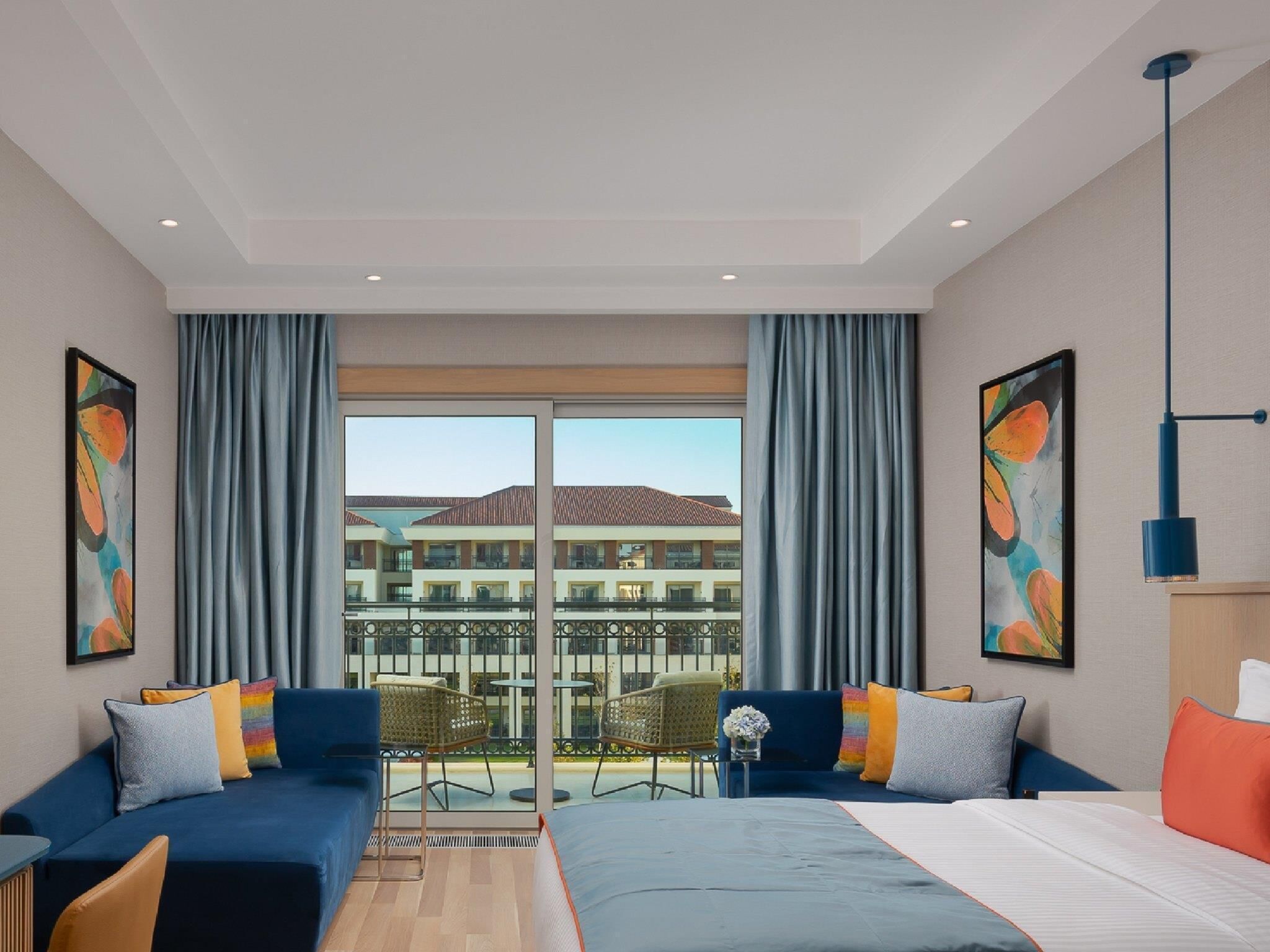 Deluxe Room, 1 King Bed, Garden View | Minibar, desk, laptop workspace, soundproofing