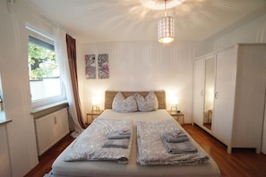 Apartment | 1 bedroom, desk, iron/ironing board, free WiFi