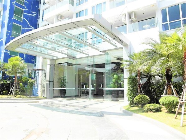Apartment | Exterior - The Cliff Pratumnak - Sea View Studio - Sleeps 2 (Pattaya)