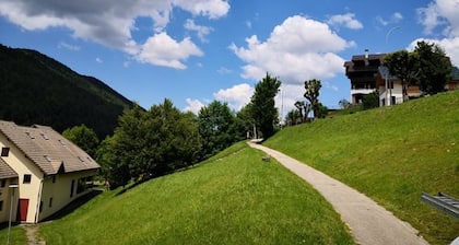 Charming 2-Bedroom Apartment with Balcony, Parking & Ski Storage in Villard-de-Lans