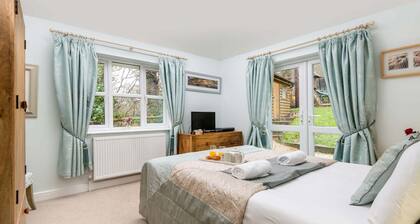 Mews Hill Fordingbridge