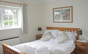 5 bedrooms, iron/ironing board, free WiFi, bed sheets - Criddlestyle Cottage Fordingbridge (Fordingbridge)