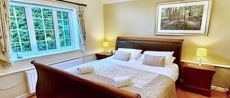 5 chambres, fer et planche Ă repasser, Wi-Fi gratuit, draps fournis