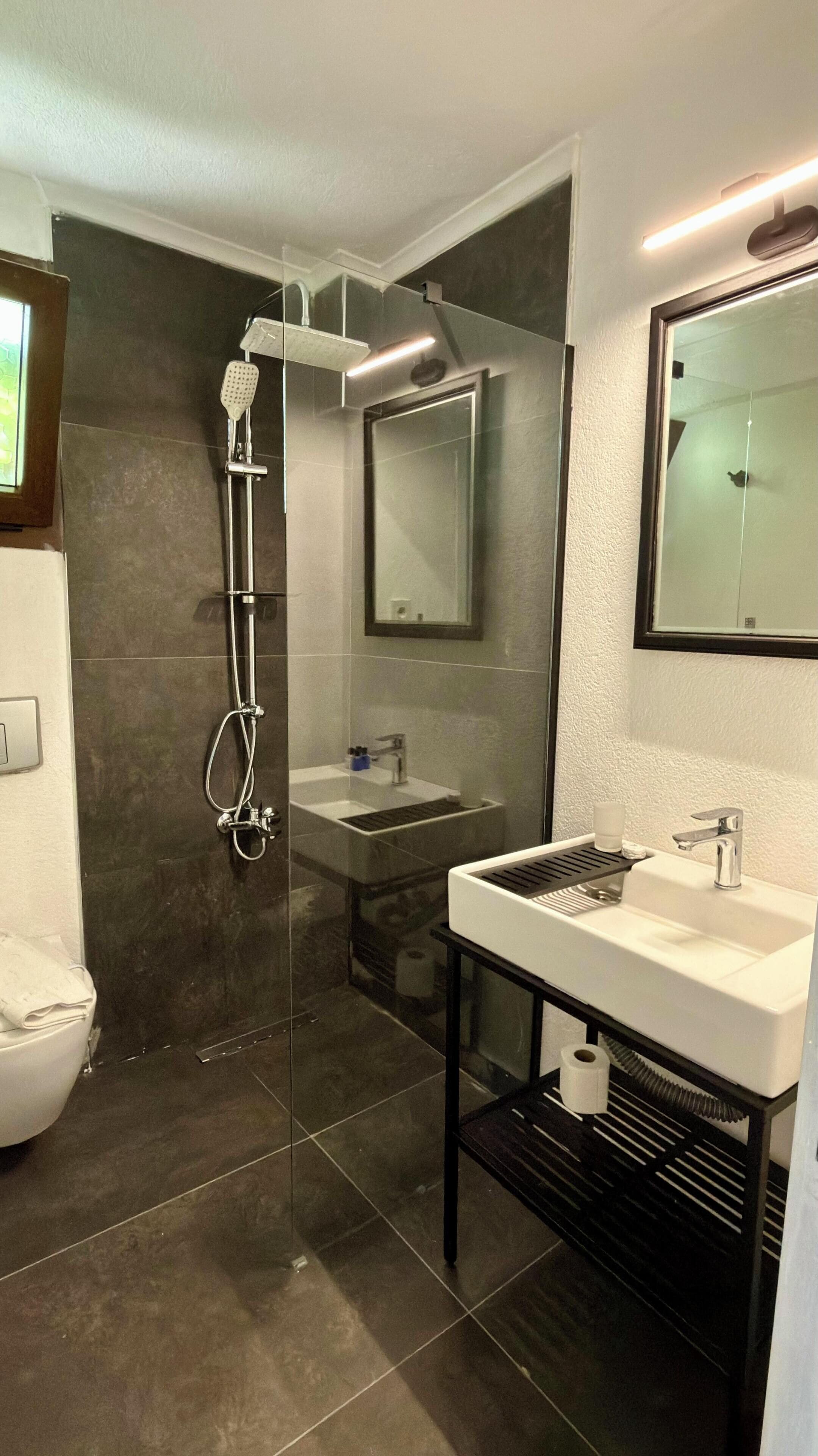 Photo - Mitos Apartments