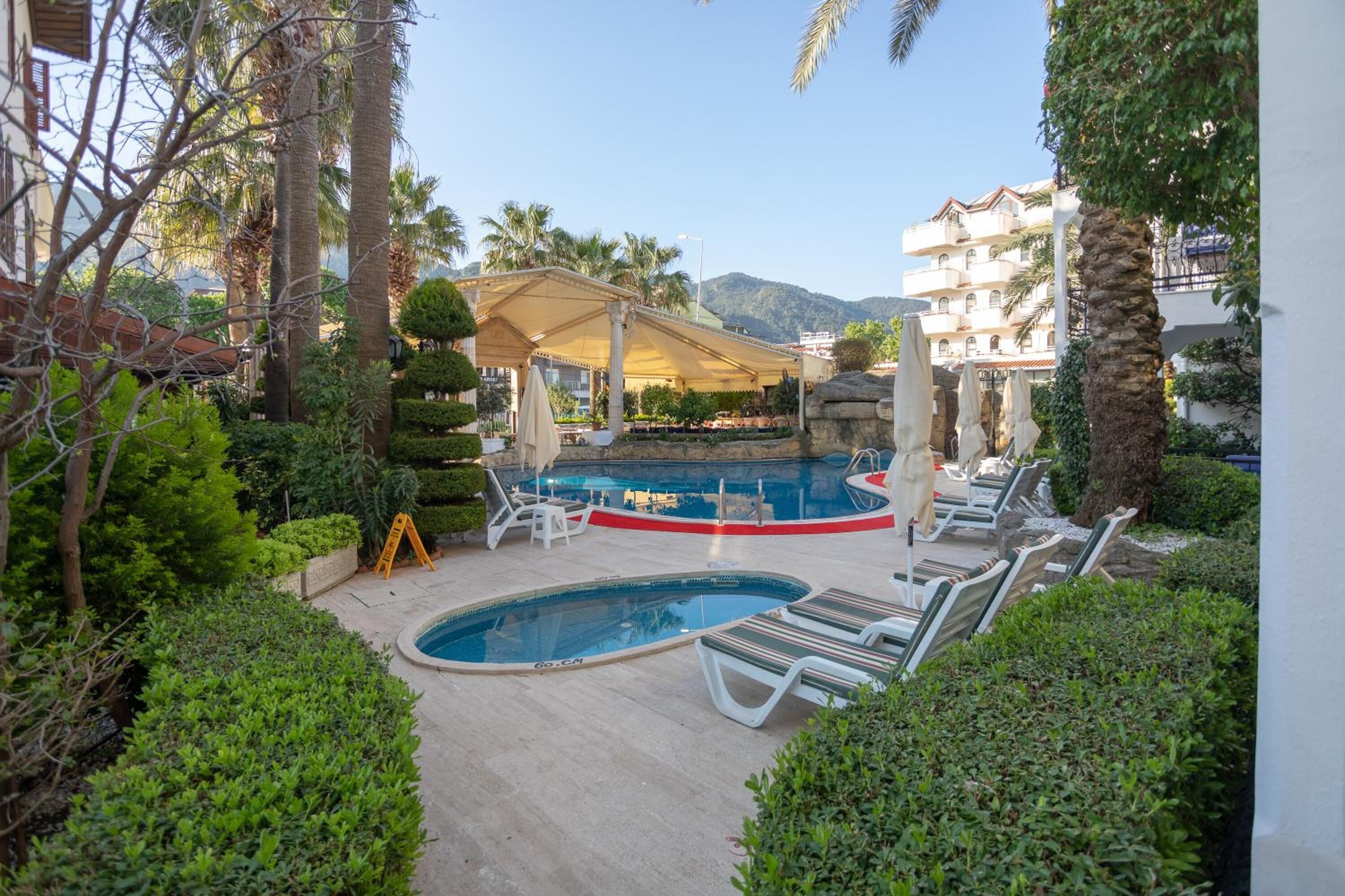 Photo - Mitos Apartments